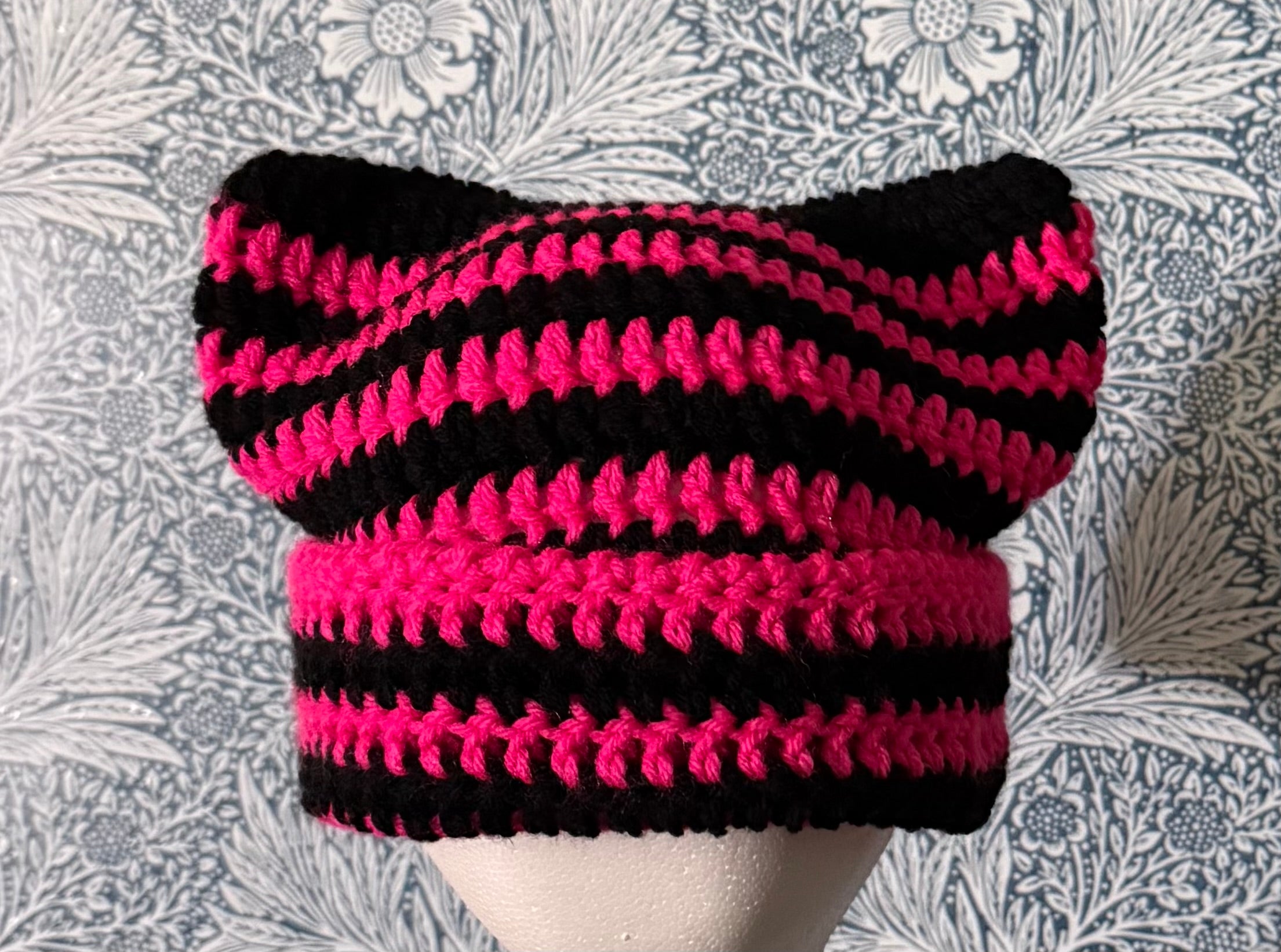 neon pink & black cat beanie (made to order)