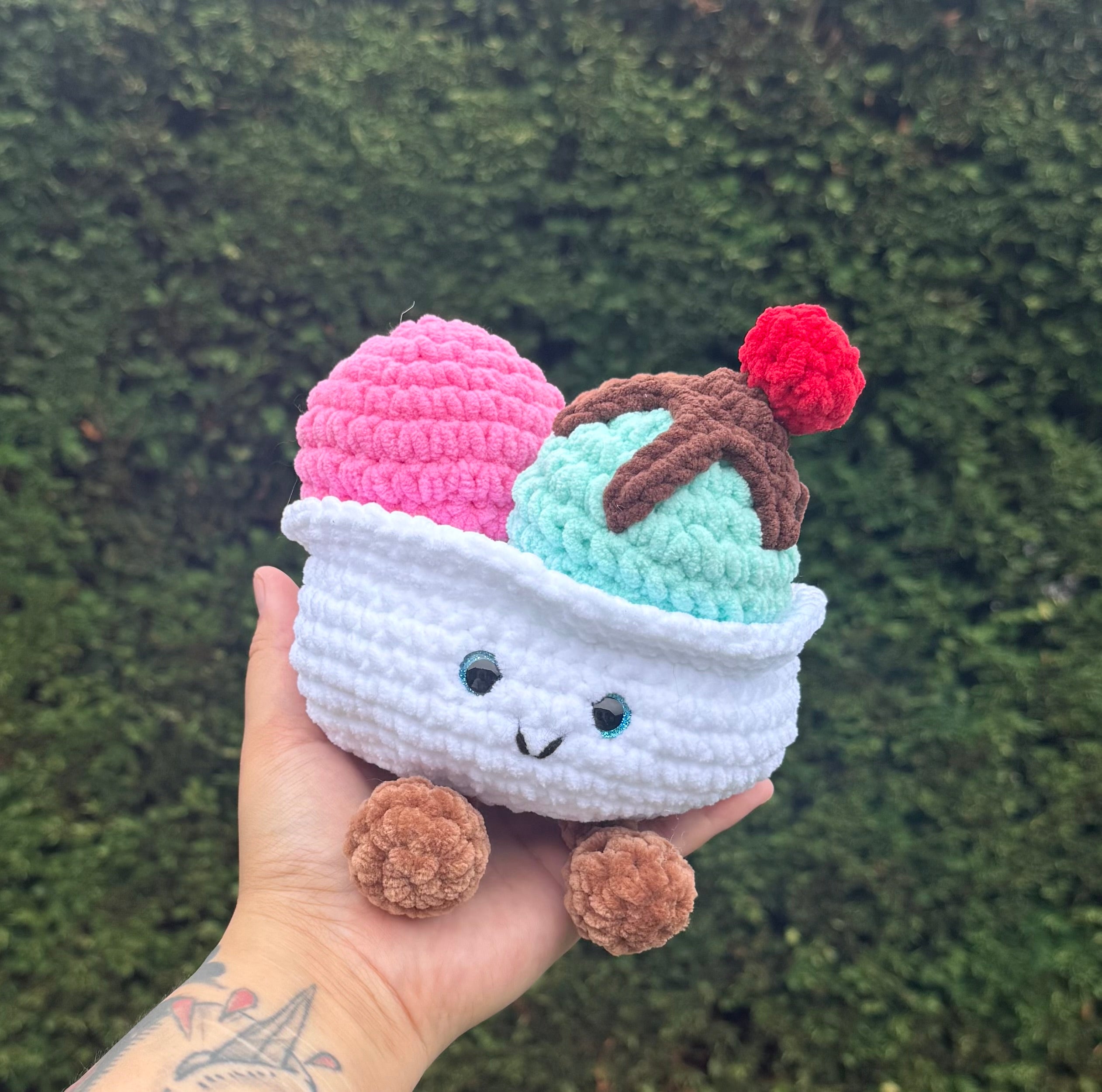 Ice cream sundae buddy