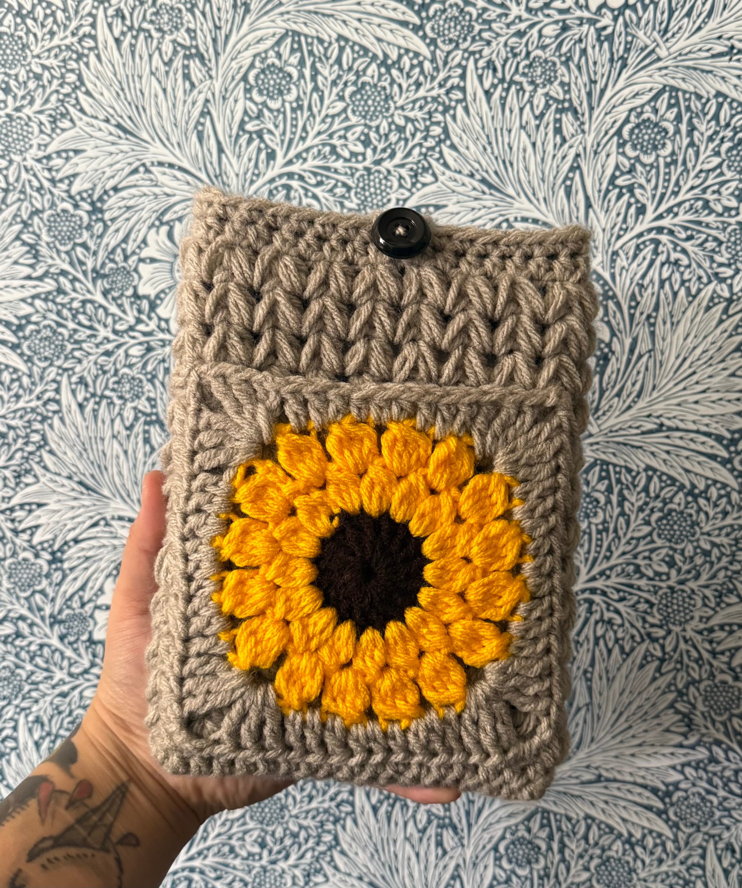 Book sleeve w/ pocket